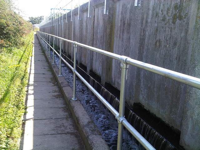 污水设施护栏